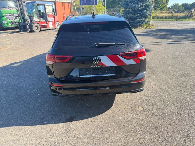 Volkswagen Golf VIII Variant R-Line Wasserschaden - Coche familiar: foto 4 Volkswagen Golf VIII Variant R-Line Wasserschaden - Coche familiar: foto 4