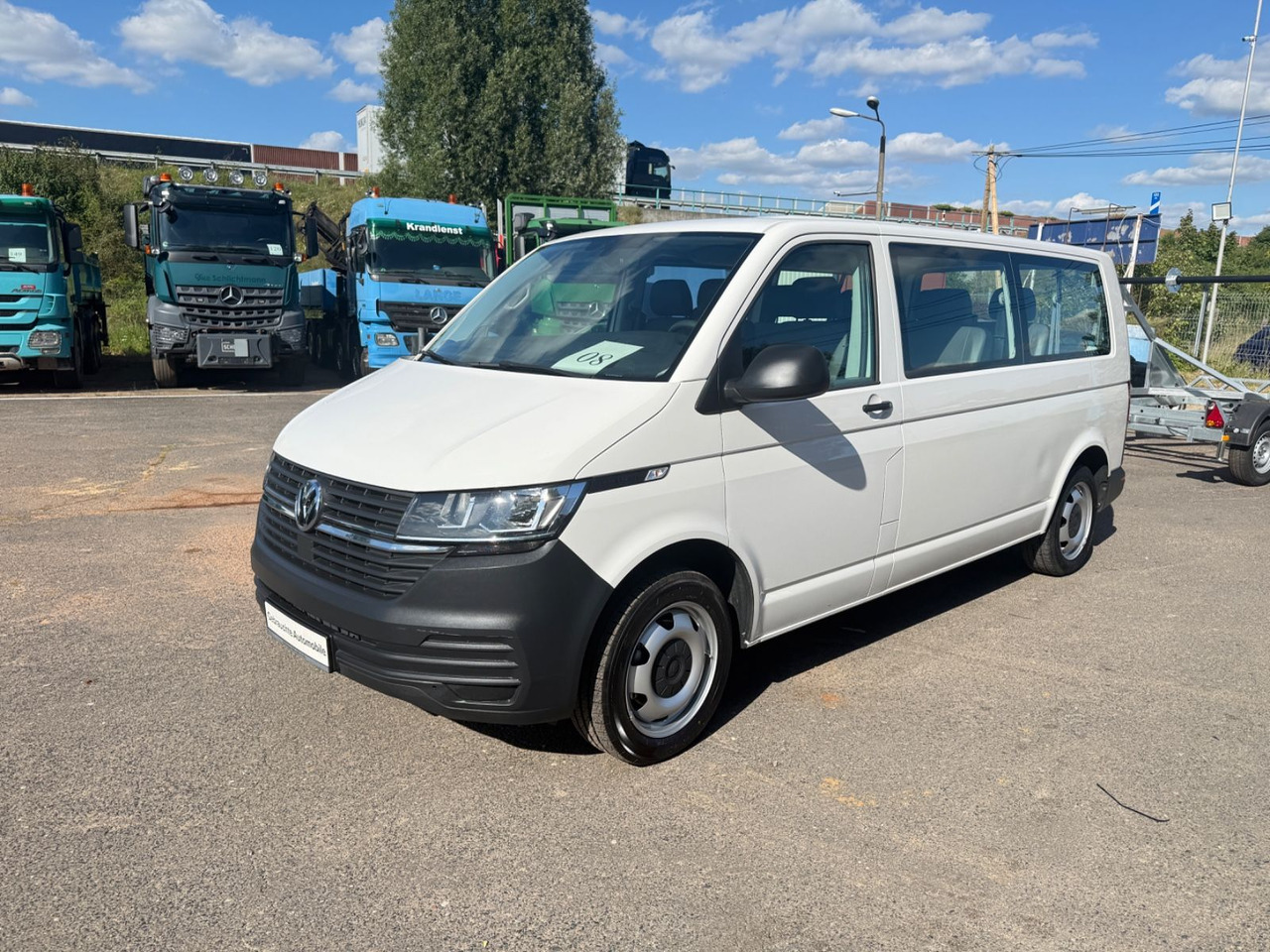 Volkswagen T6 Transporter Kombi lang 9 Sitzer - Furgoneta de pasajeros: foto 3 Volkswagen T6 Transporter Kombi lang 9 Sitzer - Furgoneta de pasajeros: foto 3