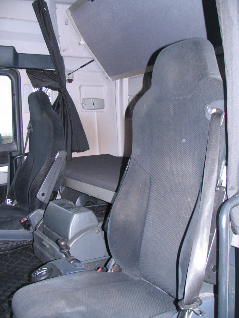 Cabeza tractora MAN TGX 18.480 / LOW DECK / ENGINE DAMAGE.: foto 8