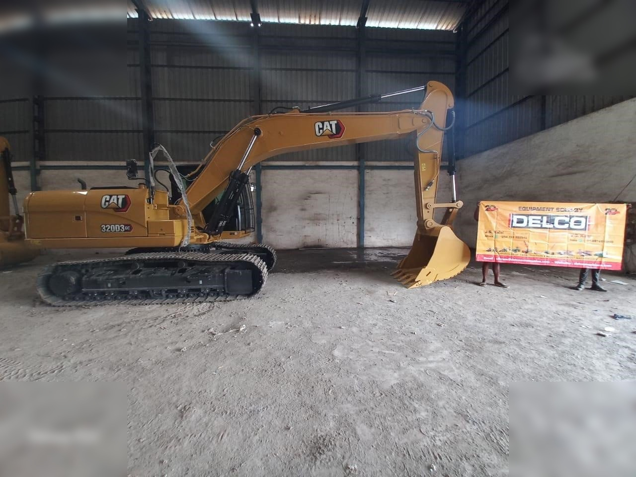 CATERPILLAR 320D3GC - Excavadora de cadenas: foto 4 CATERPILLAR 320D3GC - Excavadora de cadenas: foto 4