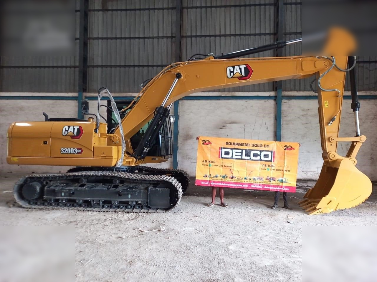 CATERPILLAR 320D3GC - Excavadora de cadenas: foto 2 CATERPILLAR 320D3GC - Excavadora de cadenas: foto 2