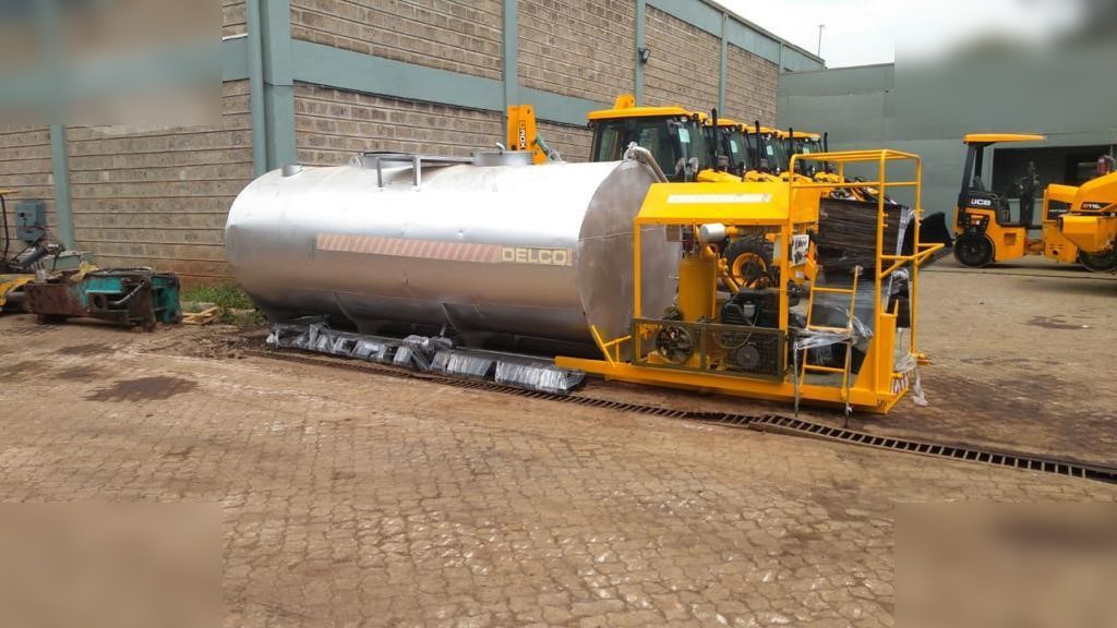 DELCO BD10000 - Cisterna de riego asfáltico: foto 3 DELCO BD10000 - Cisterna de riego asfáltico: foto 3