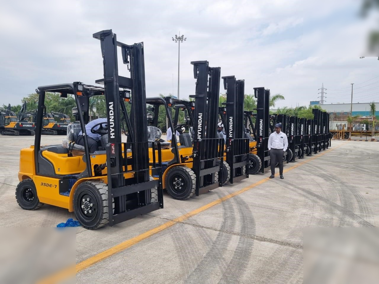 HYUNDAI 35DE-7 - Carretilla elevadora: foto 5 HYUNDAI 35DE-7 - Carretilla elevadora: foto 5