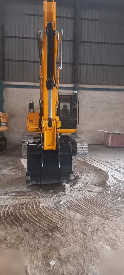 Excavadora de cadenas nuevo JCB JS210 LC: foto 9