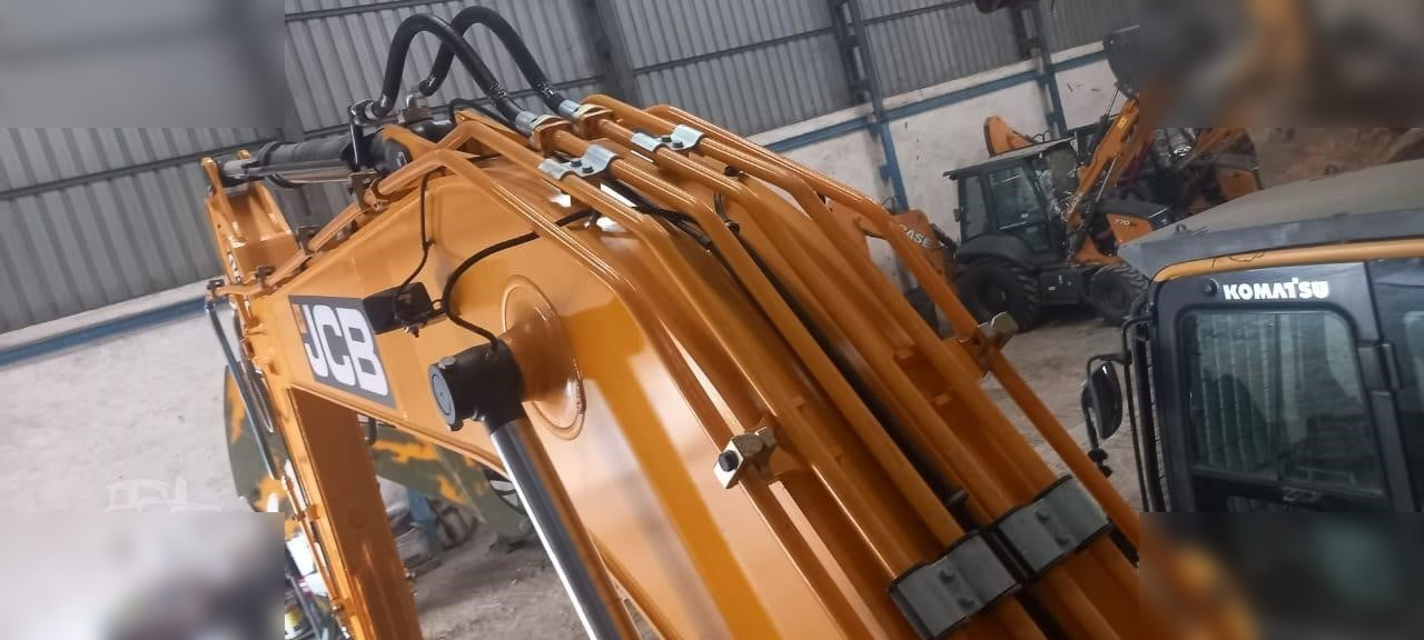 Excavadora de cadenas nuevo JCB JS210 LC: foto 10