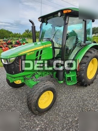 JOHN DEERE 5075E - Tractor: foto 2 JOHN DEERE 5075E - Tractor: foto 2