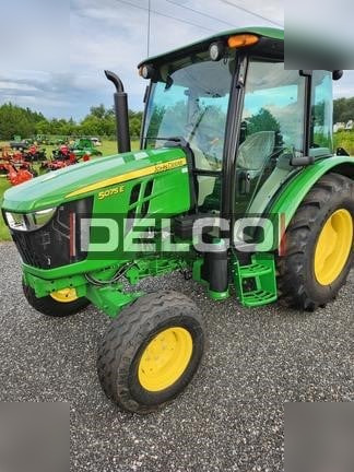 JOHN DEERE 5075E - Tractor: foto 2 JOHN DEERE 5075E - Tractor: foto 2