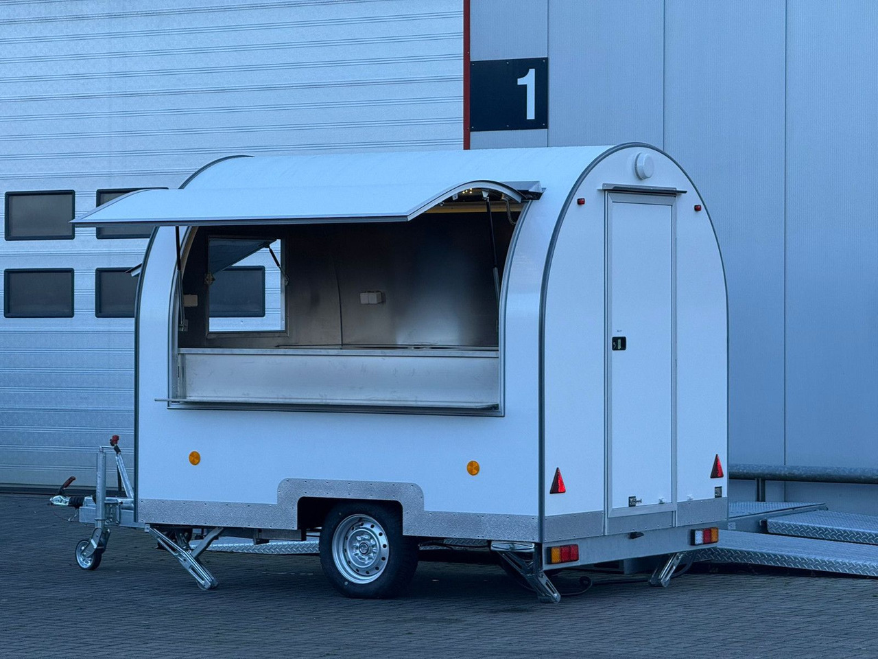 Esselmann EasyGo 280 ähn Buddystar oder Multiwagon - Remolque venta ambulante: foto 5 Esselmann EasyGo 280 ähn Buddystar oder Multiwagon - Remolque venta ambulante: foto 5