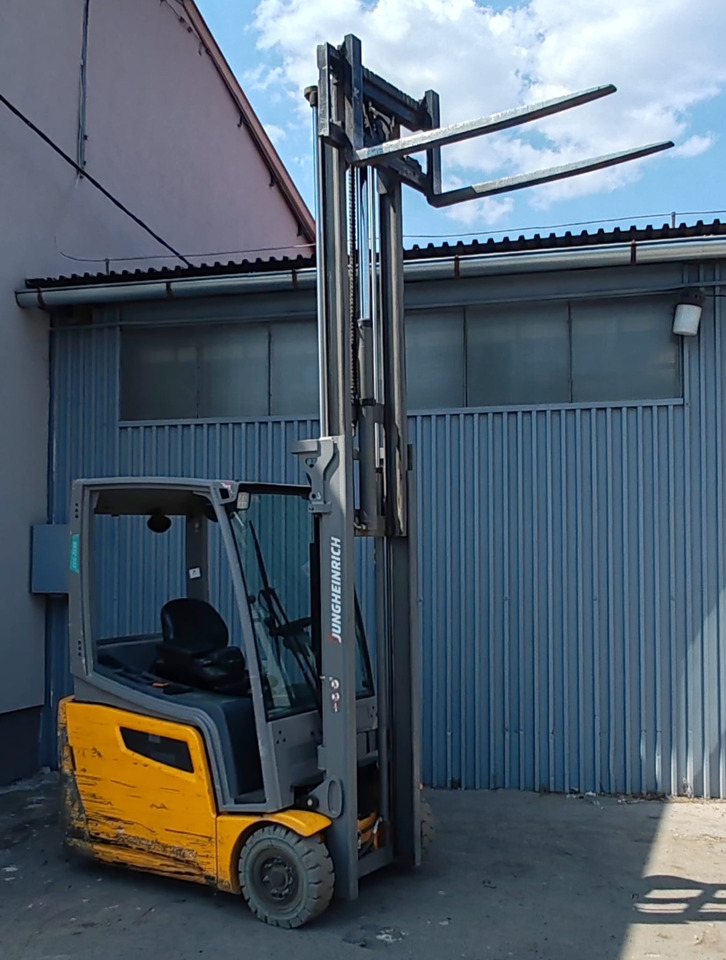 Jungheinrich EFG216 2021y/ 3.3m free lift/ 8096h - Carretilla elevadora eléctrica: foto 3 Jungheinrich EFG216 2021y/ 3.3m free lift/ 8096h - Carretilla elevadora eléctrica: foto 3