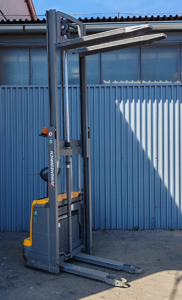 Jungheinrich EJC 110 Li-ion 2.7m/ 2019y/ 3150mh - Apilador: foto 3 Jungheinrich EJC 110 Li-ion 2.7m/ 2019y/ 3150mh - Apilador: foto 3
