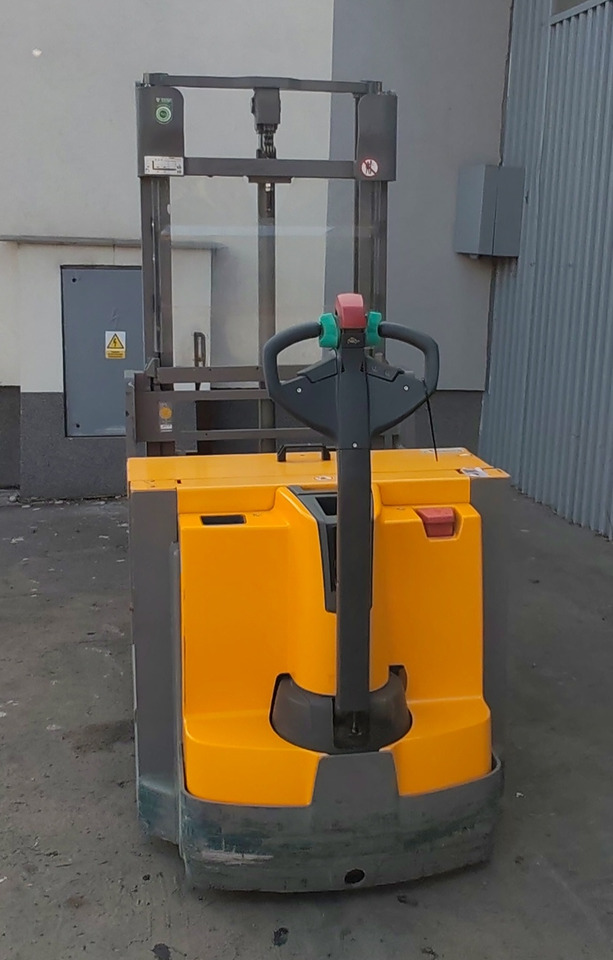 Jungheinrich EJG112 batt2022/ 2019y/ 13434mh/ 2.5m/ tilt - Apilador: foto 5 Jungheinrich EJG112 batt2022/ 2019y/ 13434mh/ 2.5m/ tilt - Apilador: foto 5