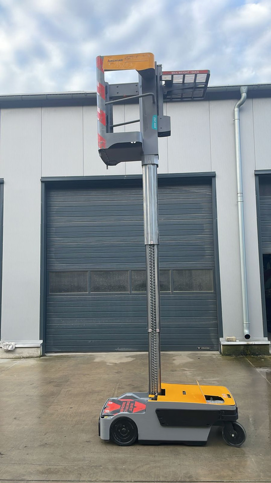 Jungheinrich EKM 202 - Recoge pedidos: foto 1 Jungheinrich EKM 202 - Recoge pedidos: foto 1