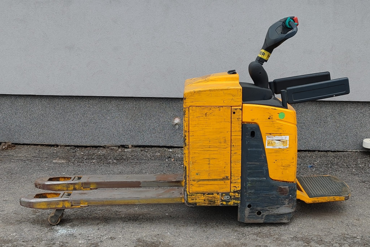 Jungheinrich ERE120 batt2021 - Transpaleta: foto 1 Jungheinrich ERE120 batt2021 - Transpaleta: foto 1