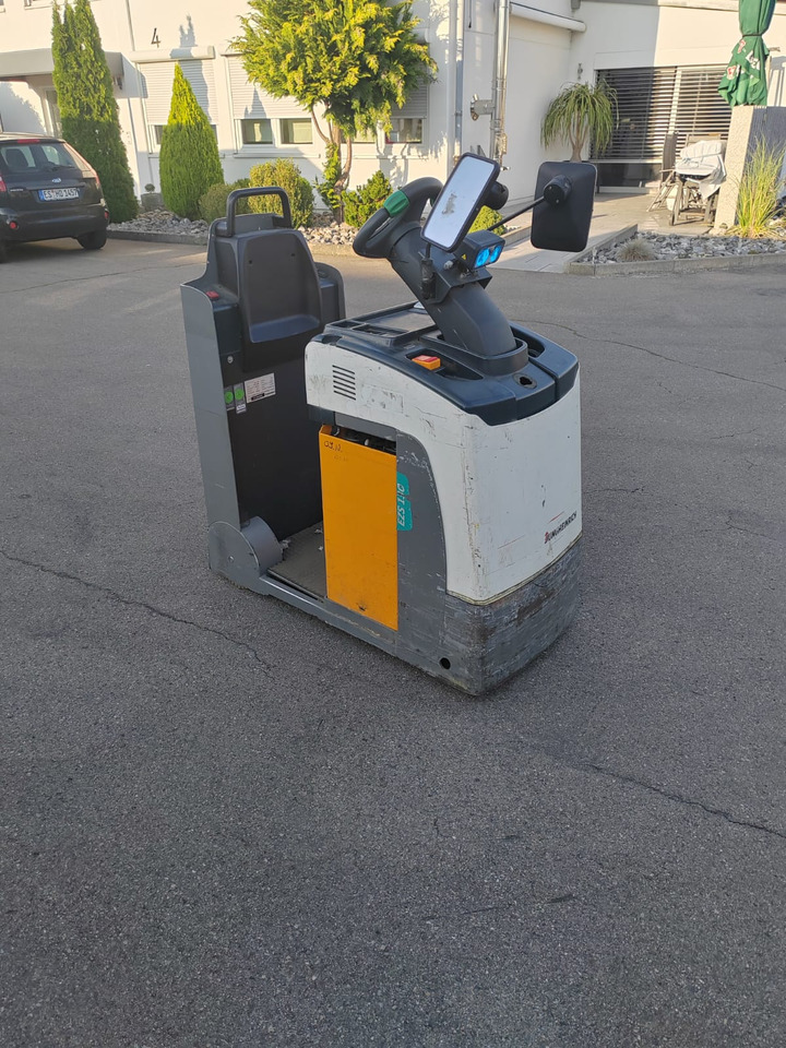 Jungheinrich EZS 130 3000kg/ 2017yy/ 5909mh - Remolcadora: foto 1 Jungheinrich EZS 130 3000kg/ 2017yy/ 5909mh - Remolcadora: foto 1