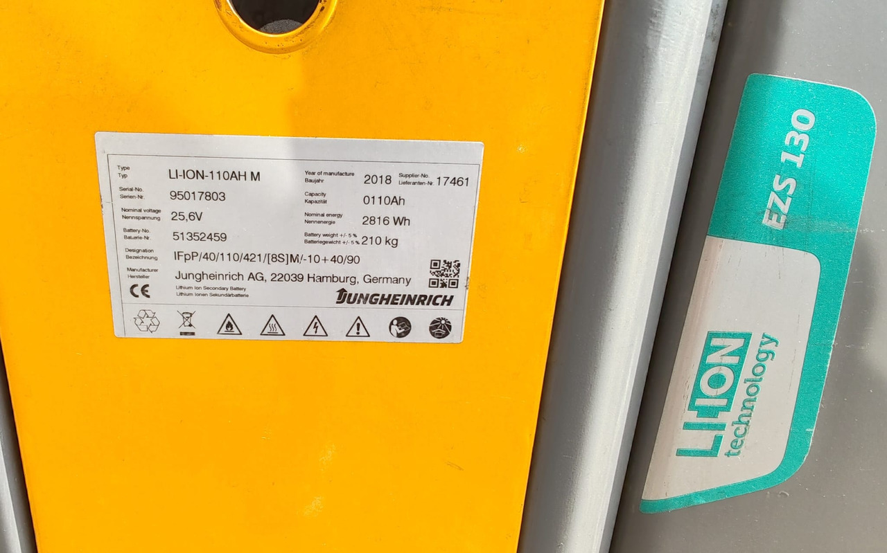 Jungheinrich EZS130 Li-Ion 2018yy/ 1590mh - Remolcadora: foto 5 Jungheinrich EZS130 Li-Ion 2018yy/ 1590mh - Remolcadora: foto 5