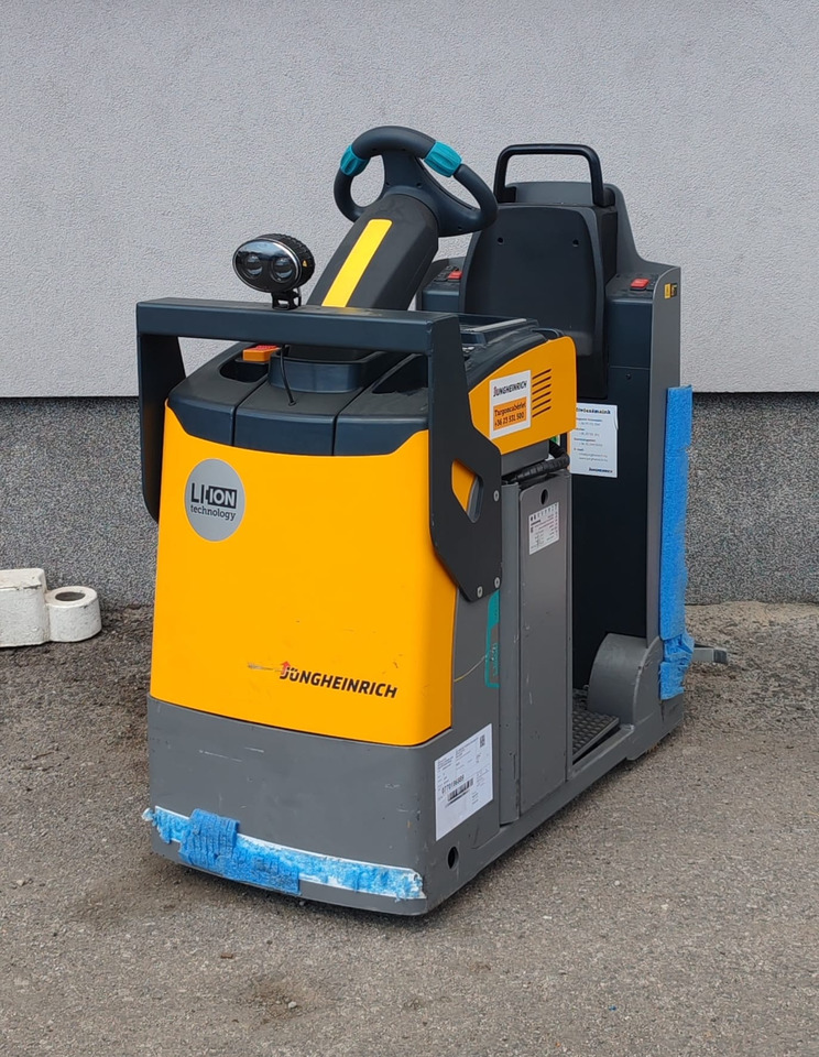 Jungheinrich EZS130 Li-Ion 2019yy/ 769mh - Remolcadora: foto 1 Jungheinrich EZS130 Li-Ion 2019yy/ 769mh - Remolcadora: foto 1