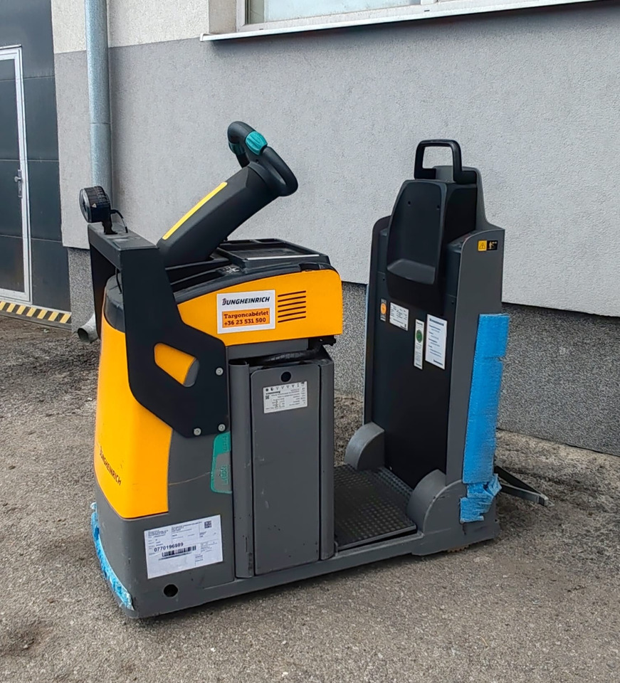 Jungheinrich EZS130 Li-Ion 2019yy/ 769mh - Remolcadora: foto 2 Jungheinrich EZS130 Li-Ion 2019yy/ 769mh - Remolcadora: foto 2