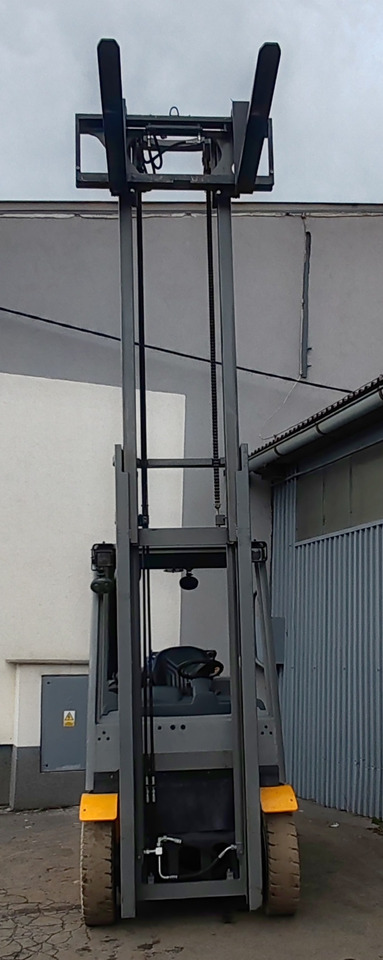 Jungheinrich TFG 425s 2018bj/ 4300std/ 4m/ - Carretilla elevadora de gas: foto 3 Jungheinrich TFG 425s 2018bj/ 4300std/ 4m/ - Carretilla elevadora de gas: foto 3