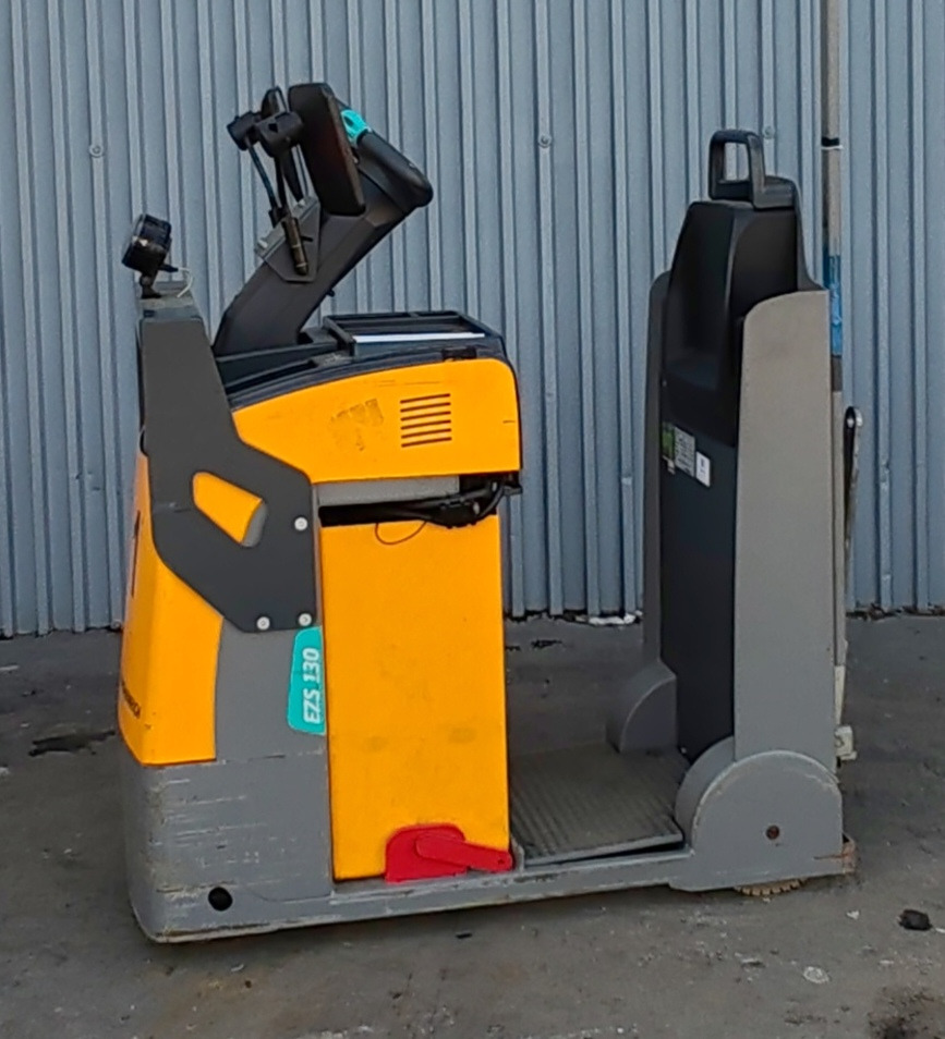 Jungheinrich ezs 130 / 2019y/ 2392mh - Remolcadora: foto 1 Jungheinrich ezs 130 / 2019y/ 2392mh - Remolcadora: foto 1