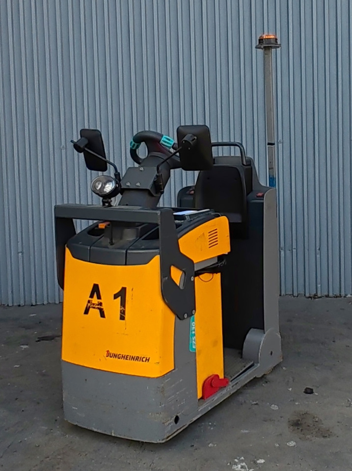 Jungheinrich ezs 130 / 2019y/ 2392mh - Remolcadora: foto 3 Jungheinrich ezs 130 / 2019y/ 2392mh - Remolcadora: foto 3