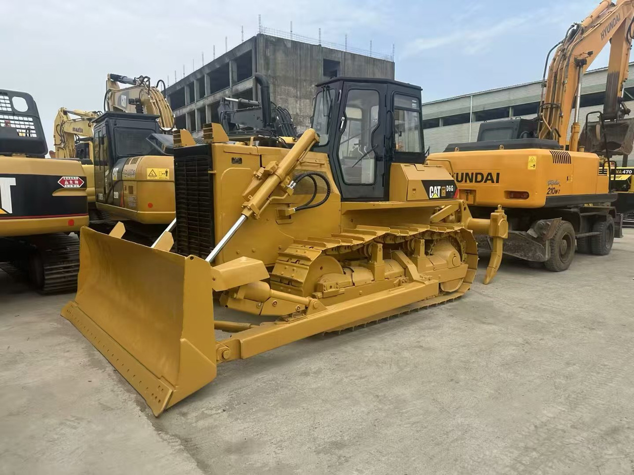 CAT D6G - Bulldozer: foto 4 CAT D6G - Bulldozer: foto 4