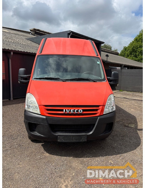 Iveco Daily 35C L2H2 85kW Dubbellucht, double air tyres - Furgón: foto 4 Iveco Daily 35C L2H2 85kW Dubbellucht, double air tyres - Furgón: foto 4