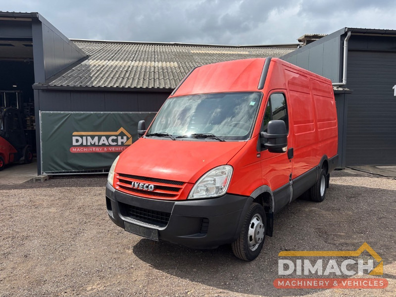 Iveco Daily 35C L2H2 85kW Dubbellucht, double air tyres - Furgón: foto 1 Iveco Daily 35C L2H2 85kW Dubbellucht, double air tyres - Furgón: foto 1