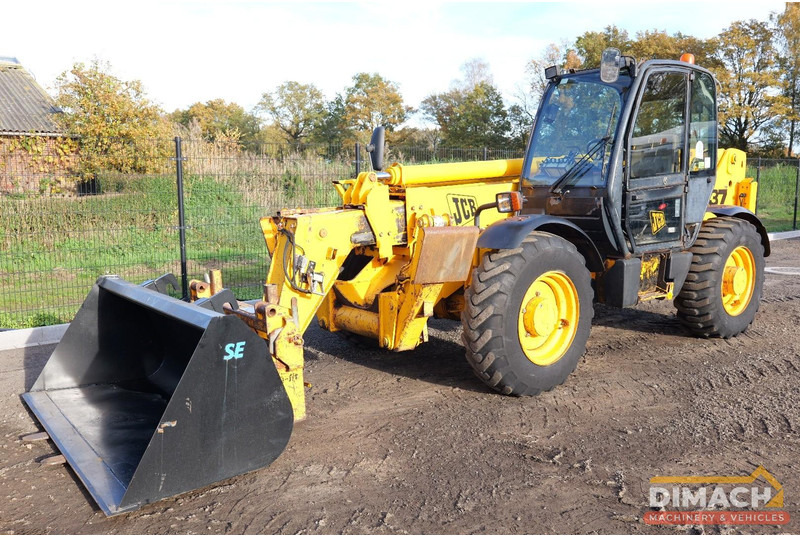 JCB 537 135 JCB 537 125 telehandler with remote control basket + bucket and forks top item!! - Manipulador telescópico: foto 5 JCB 537 135 JCB 537 125 telehandler with remote control basket + bucket and forks top item!! - Manipulador telescópico: foto 5