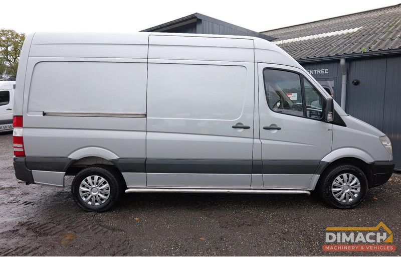 Mercedes-Benz 906 Ka 35 Sprinter 313cdi  Sprinter zilvergrijs L2H2 airco trekhaak - Furgón: foto 3 Mercedes-Benz 906 Ka 35 Sprinter 313cdi  Sprinter zilvergrijs L2H2 airco trekhaak - Furgón: foto 3