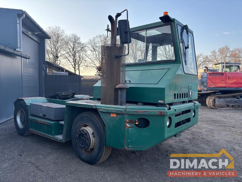 Sisu Terminal truck TOP! Low hours! ( Terberg - Kalmar ) - Tractor industrial: foto 2 Sisu Terminal truck TOP! Low hours! ( Terberg - Kalmar ) - Tractor industrial: foto 2