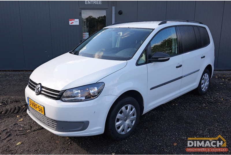 Volkswagen Touran VAN 1.6 TDI 77 KW AUT Volkswagen Touran grijs kenteken DSG automaat diesel - Furgoneta pequeña: foto 1 Volkswagen Touran VAN 1.6 TDI 77 KW AUT Volkswagen Touran grijs kenteken DSG automaat diesel - Furgoneta pequeña: foto 1