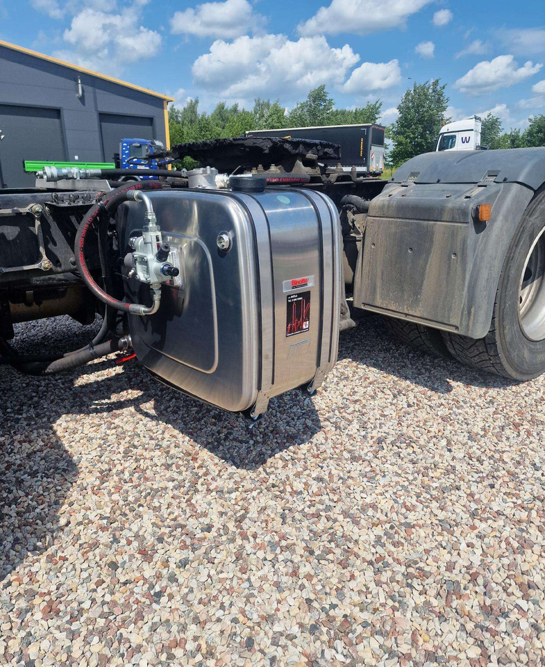 Iveco HIDRAULIA BINOTTO - Cabeza tractora: foto 3 Iveco HIDRAULIA BINOTTO - Cabeza tractora: foto 3