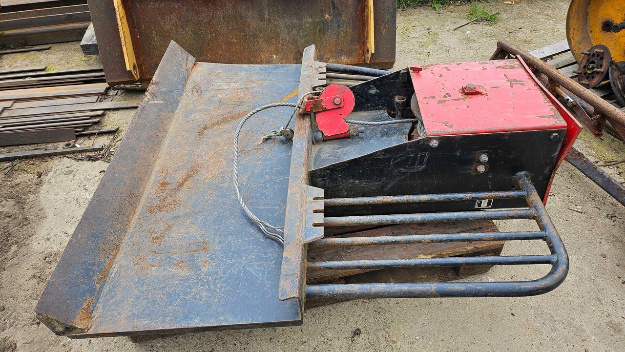 Wciągarka leśna IGLAND 3601 - Cabrestante para Maquinaria forestal: foto 1 Wciągarka leśna IGLAND 3601 - Cabrestante para Maquinaria forestal: foto 1