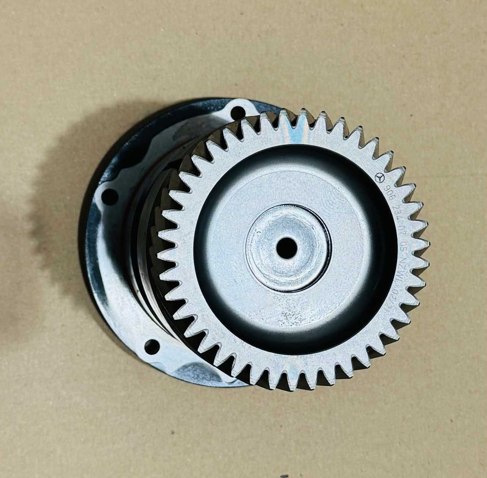 Mercedes MTU PRZYSTAWKA odbioru mocy PTO pompy hydrauliki Setra Class - Motor: foto 2 Mercedes MTU PRZYSTAWKA odbioru mocy PTO pompy hydrauliki Setra Class - Motor: foto 2