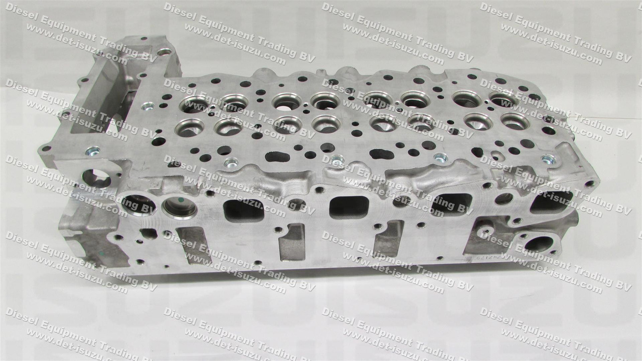 ISUZU HEAD ASM; CYLINDER 4JJ1 (W/O VALVES) - Cabezal de bloque para Maquinaria industrial: foto 1 ISUZU HEAD ASM; CYLINDER 4JJ1 (W/O VALVES) - Cabezal de bloque para Maquinaria industrial: foto 1