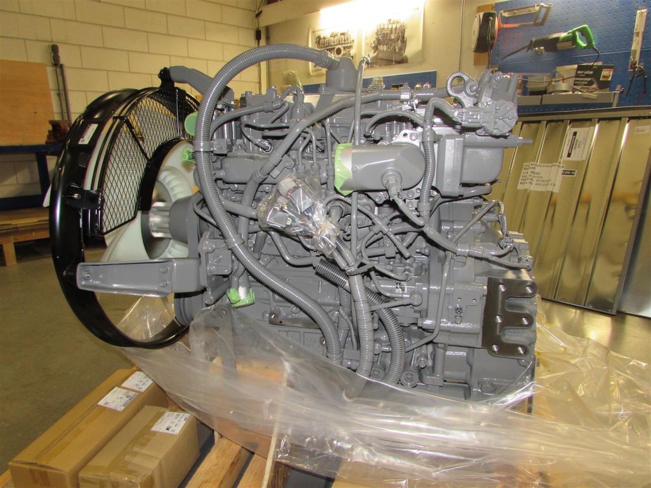 Isuzu 4HK1XYSA-01 - 02 - 04 - Motor para Excavadora: foto 2 Isuzu 4HK1XYSA-01 - 02 - 04 - Motor para Excavadora: foto 2