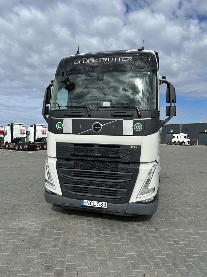 Volvo FH D13 - Cabeza tractora: foto 2 Volvo FH D13 - Cabeza tractora: foto 2