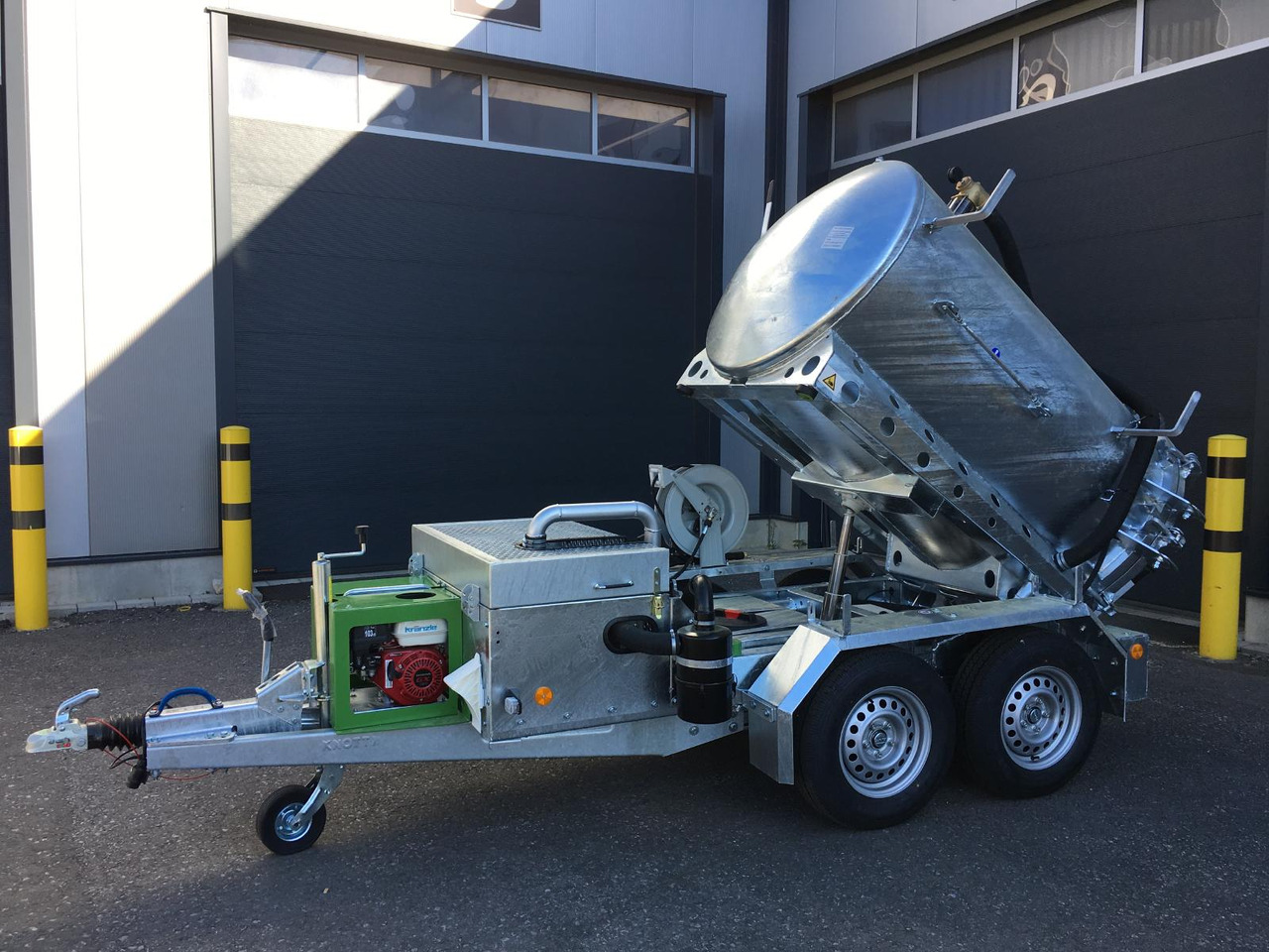 M-Vac 1,8m³ *Kippbar* Vakuum-Saugsystem / Saugfass / Sauganhänger / Saughänger M-Vac Reinigungskit - Limpieza de alcantarillado: foto 3 M-Vac 1,8m³ *Kippbar* Vakuum-Saugsystem / Saugfass / Sauganhänger / Saughänger M-Vac Reinigungskit - Limpieza de alcantarillado: foto 3