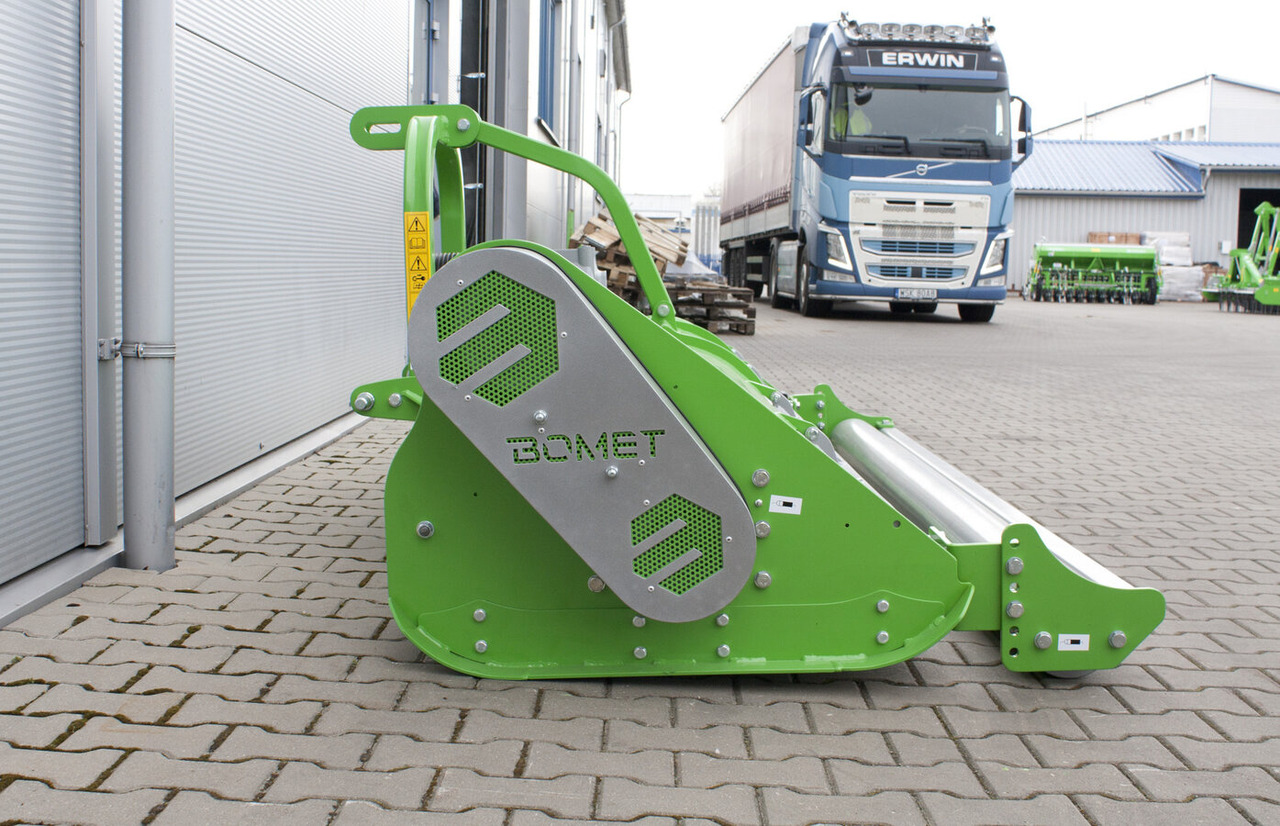 BOMET Schlegelmäher / Flail mower / Faucheuse à fléaux / Kosiarka bijakowa 2,8 m - Desbrozadora de martillos: foto 4 BOMET Schlegelmäher / Flail mower / Faucheuse à fléaux / Kosiarka bijakowa 2,8 m - Desbrozadora de martillos: foto 4