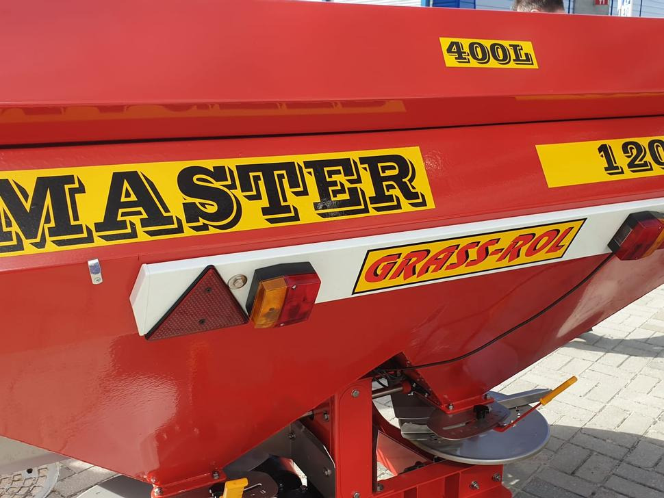 Grass-Rol Düngerstreuer / Fertilizer spreader / Epandeur d'engrais / Spandiconcime / Rozsiewacz nawozu / Разбрасыватель удобрений 1600 l - Esparcidor de fertilizantes: foto 5 Grass-Rol Düngerstreuer / Fertilizer spreader / Epandeur d'engrais / Spandiconcime / Rozsiewacz nawozu / Разбрасыватель удобрений 1600 l - Esparcidor de fertilizantes: foto 5