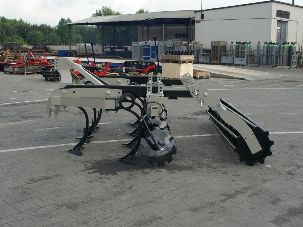 Arrendamiento de ROLEX Flügelschargrubber / Stubble cultivator / Dechaumeur à dents / Стерневой культиватор / Agregat podorywkowy 3 m ROLEX Flügelschargrubber / Stubble cultivator / Dechaumeur à dents / Стерневой культиватор / Agregat podorywkowy 3 m: foto 19