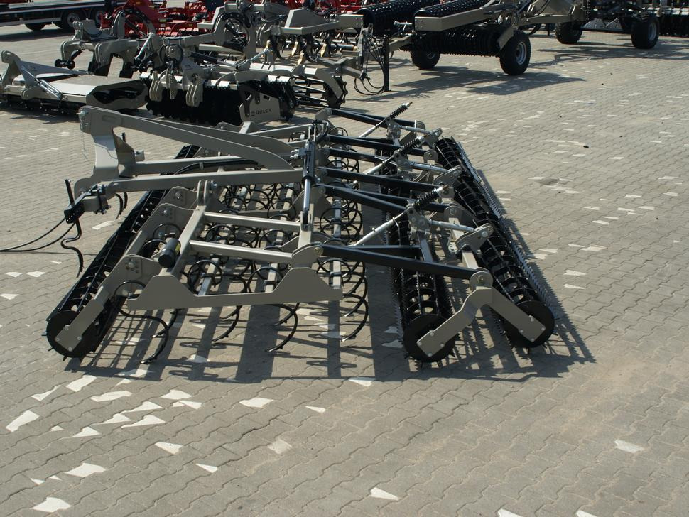 Cultivador nuevo ROLEX Saatbettkombination / Hydraulically cultivator / Vibroculteur / Aggregato di coltivazione /  Почвообрабатывающий гидравлический складывающийся агрегат / Agregat uprawowy hydraulicznie składany: foto 30 Cultivador nuevo ROLEX Saatbettkombination / Hydraulically cultivator / Vibroculteur / Aggregato di coltivazione /  Почвообрабатывающий гидравлический складывающийся агрегат / Agregat uprawowy hydraulicznie składany: foto 30