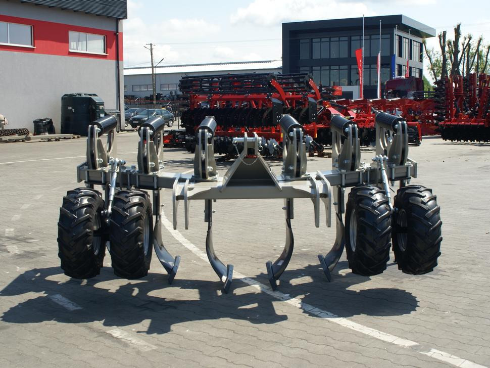 ROLEX Tiefenlockerer / Subsoiler / Décompacteur / Dissodatori / Subsolador / Глубокорыхлитель / Głębosz typ V 3 m - Subsolador: foto 4 ROLEX Tiefenlockerer / Subsoiler / Décompacteur / Dissodatori / Subsolador / Глубокорыхлитель / Głębosz typ V 3 m - Subsolador: foto 4