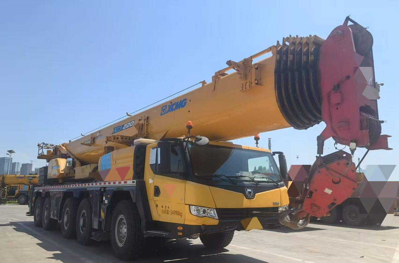XCMG XCA130L7C - Grúa todo terreno: foto 2 XCMG XCA130L7C - Grúa todo terreno: foto 2