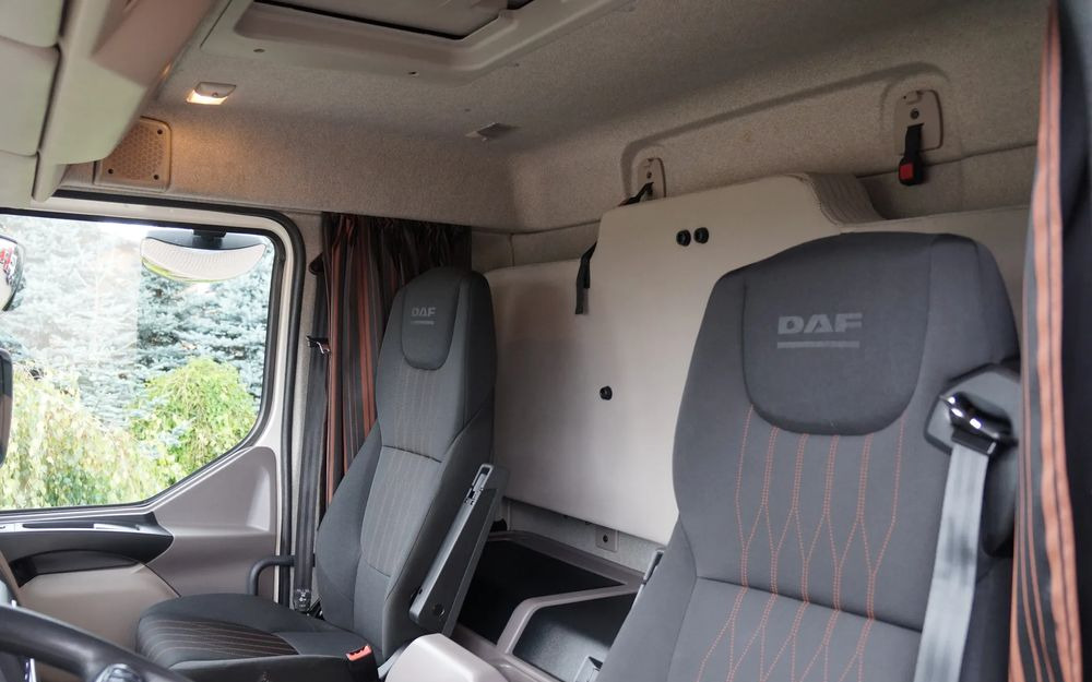 Arrendamiento de  DAF LF 230 18 TON EURO 6 KONTENER 18 PALET ŁAD. 9800 KG WINDA TGM DAF LF 230 18 TON EURO 6 KONTENER 18 PALET ŁAD. 9800 KG WINDA TGM: foto 20