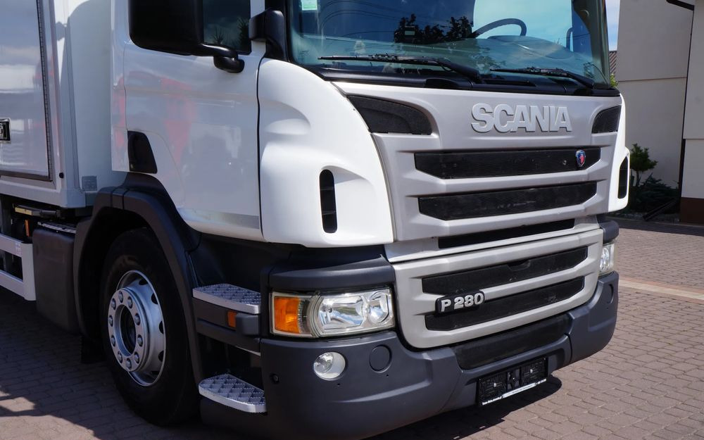Scania P280 Euro 6 18 TON CHŁODNIA 16 PALET NISKI PRZEBIEG - Camión frigorífico: foto 5 Scania P280 Euro 6 18 TON CHŁODNIA 16 PALET NISKI PRZEBIEG - Camión frigorífico: foto 5