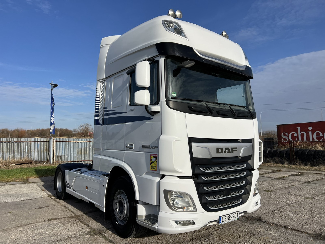 DAF XF530 - Cabeza tractora: foto 3 DAF XF530 - Cabeza tractora: foto 3