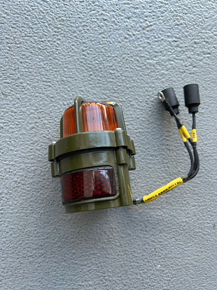 MAN KAT 1-8X8-6X6-4X4-INDICATOR LAMP-OFF-ROAD TRUCK - Recambio: foto 2 MAN KAT 1-8X8-6X6-4X4-INDICATOR LAMP-OFF-ROAD TRUCK - Recambio: foto 2