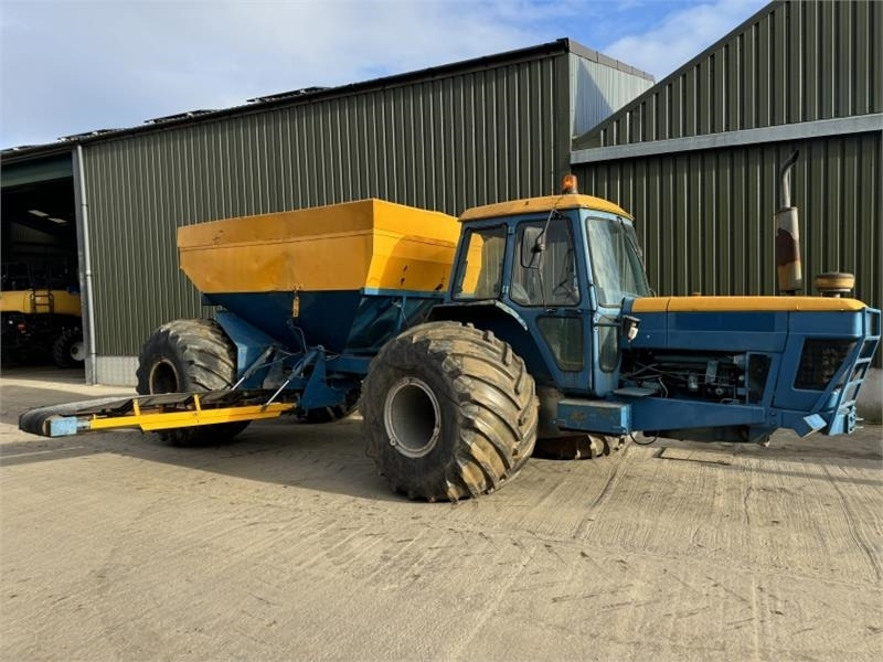 Ford 8210 Self Propelled Gravel Cart - Tractor: foto 5 Ford 8210 Self Propelled Gravel Cart - Tractor: foto 5