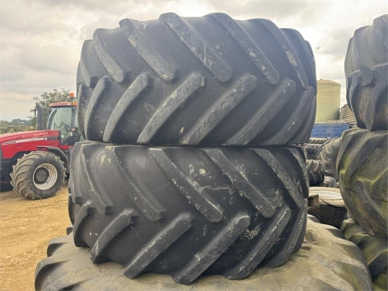 John Deere 8000 R Series 600 and 710 Wheels and Tyre's - Maquinaria agrícola: foto 4 John Deere 8000 R Series 600 and 710 Wheels and Tyre's - Maquinaria agrícola: foto 4